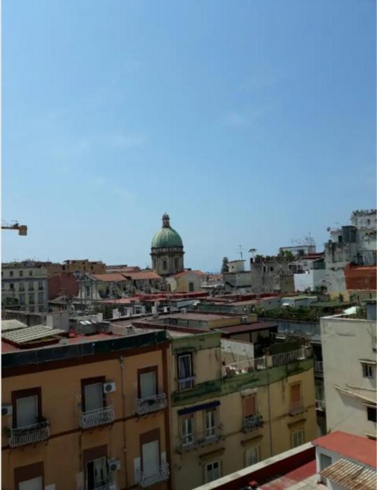 Appartamento E Oltre House Napoli